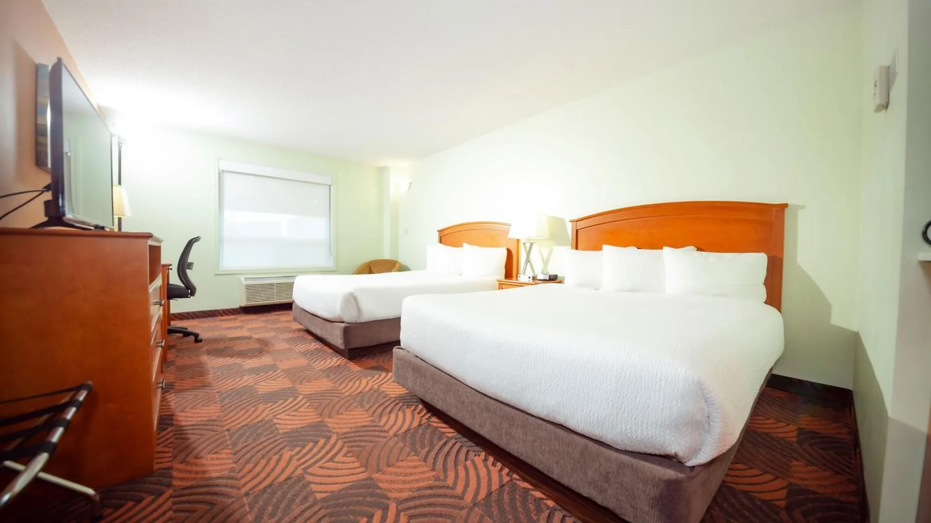 Surestay Plus By Best Western Calgary South East Hotel